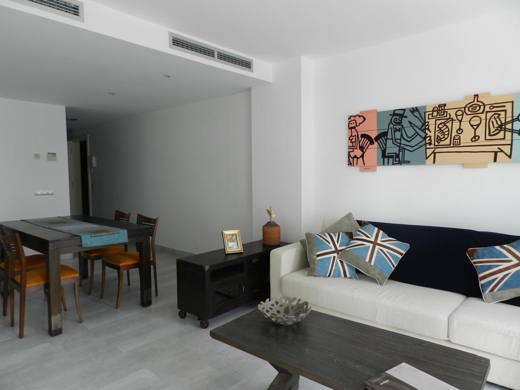 Apartaments El Cine Roses Exterior photo